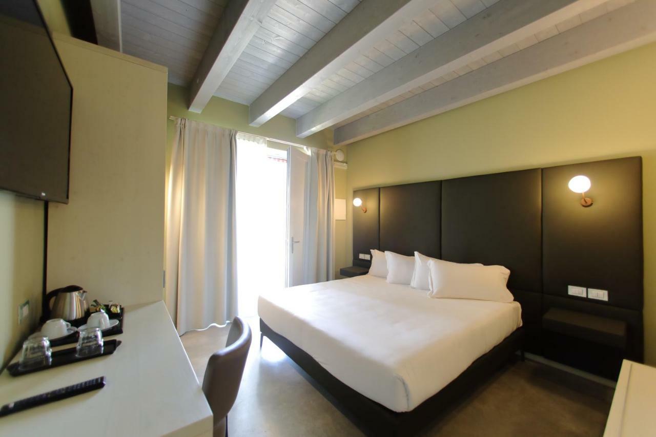 La Boheme Chambres Lazise Exteriör bild