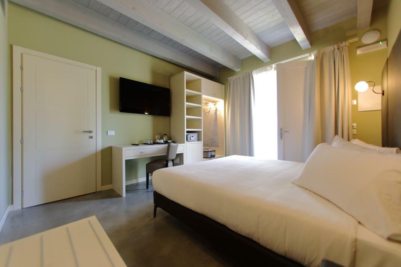 La Boheme Chambres Lazise Exteriör bild